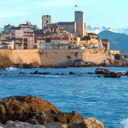 住宿加早餐酒店 Erikantibesparadise *