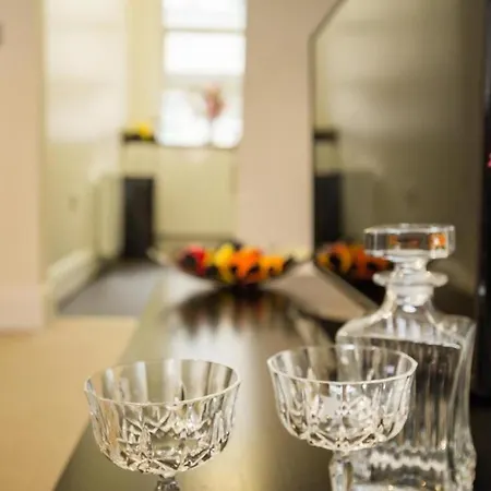 Erikantibesparadise Bed & Breakfast