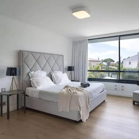Erikantibesparadise Bed & Breakfast *